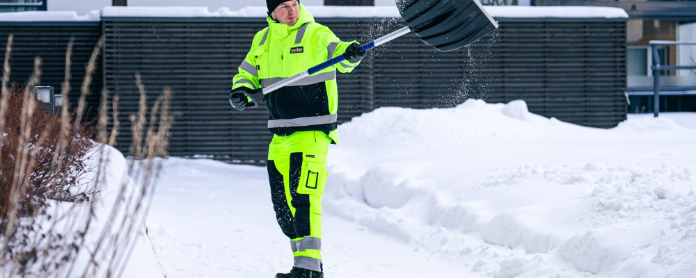 Vuokratyö voi olla sesonkipainoitteista, kuten lumitöitä.